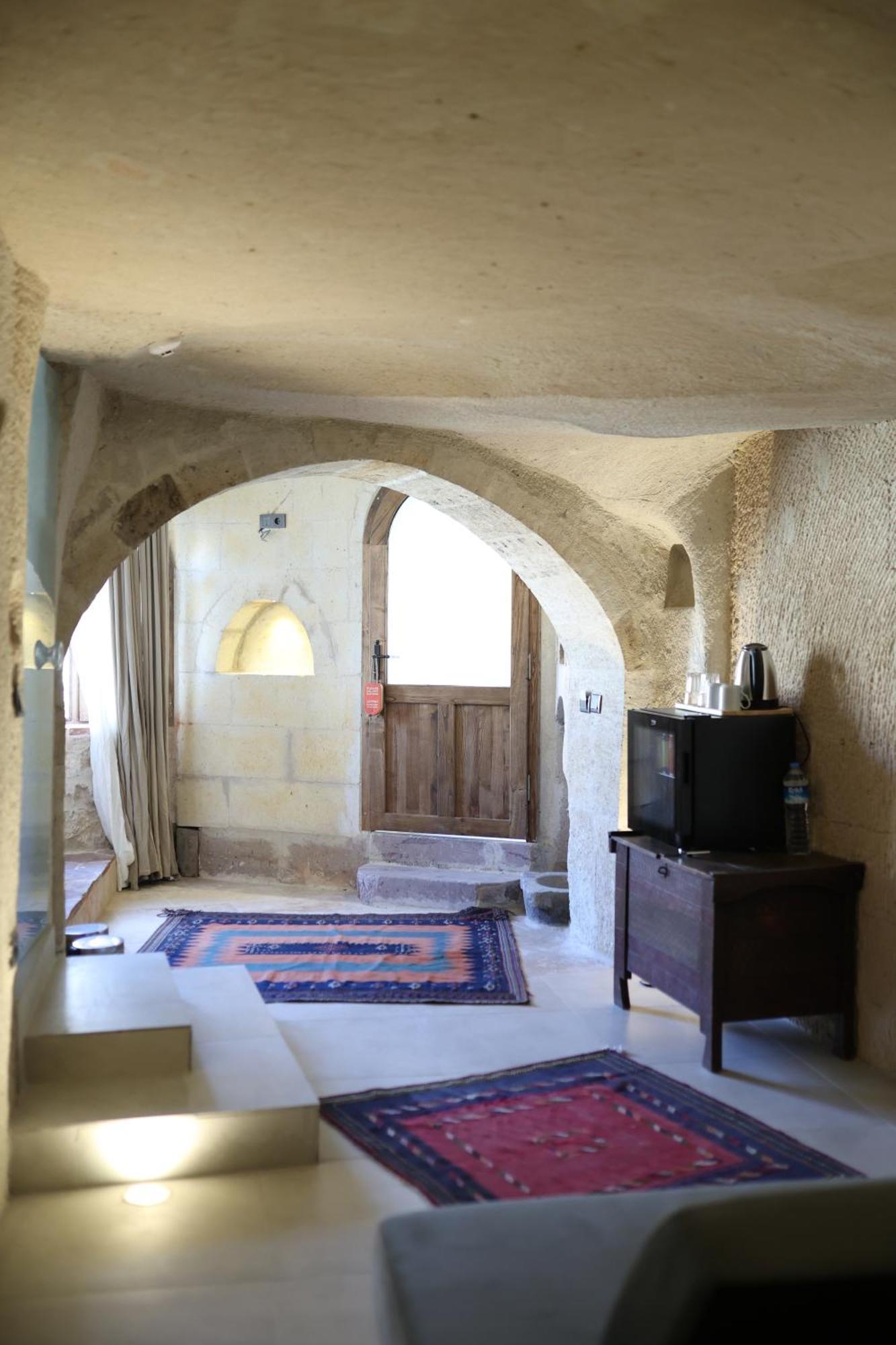 Potamia Cave Suites Ortahisar Екстер'єр фото